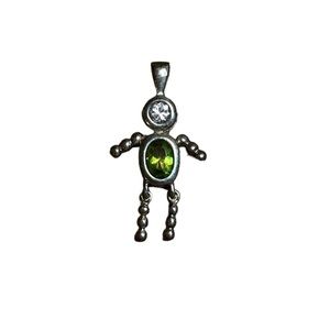 Fashion Jewelry Silver and Green Pendant Necklace. Sterling silver.